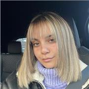 Studentessa universitaria di scienze politiche e relazioni internazionali, madrelingua italiana con ottime capacità comunicative, ottima preparazione sulla grammatica Italia e sul lessico